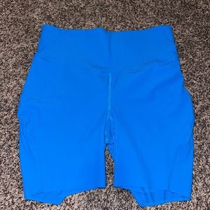 Base Pace High-Rise Short 6" Ribbed Nulux Poolside